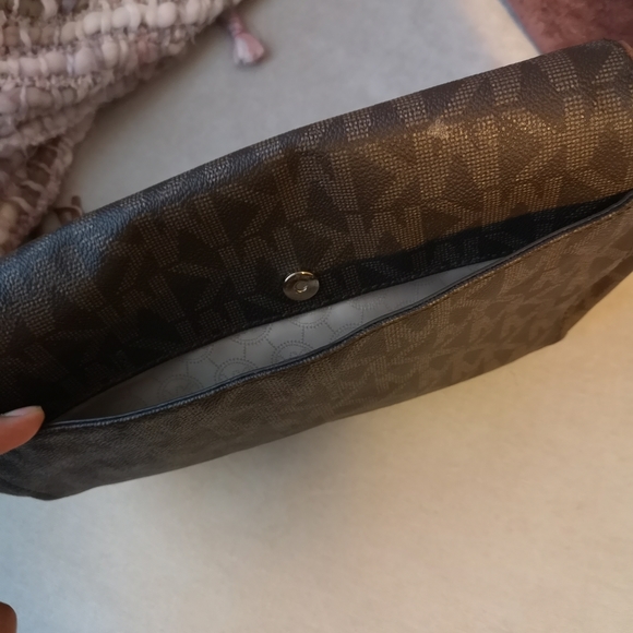 Michael Kors shoulder bag - Picture 2 of 5